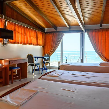 Dimitra Aparthotel 2*