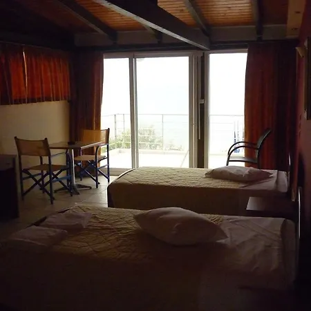 Dimitra Aparthotel 2*