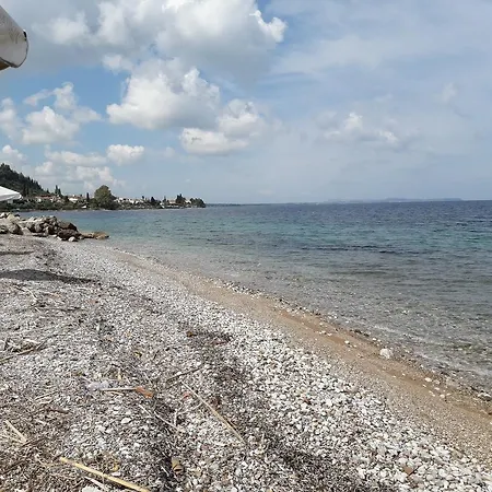 Ξενοδοχείο με διαμερίσματα Dimitra 2*