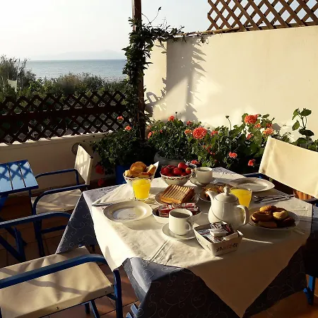 Dimitra Aparthotel 2*