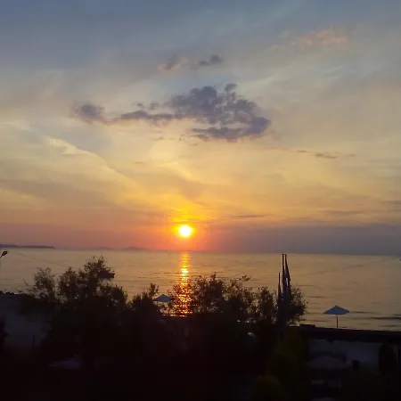 Apartahotel Dimitra 2*
