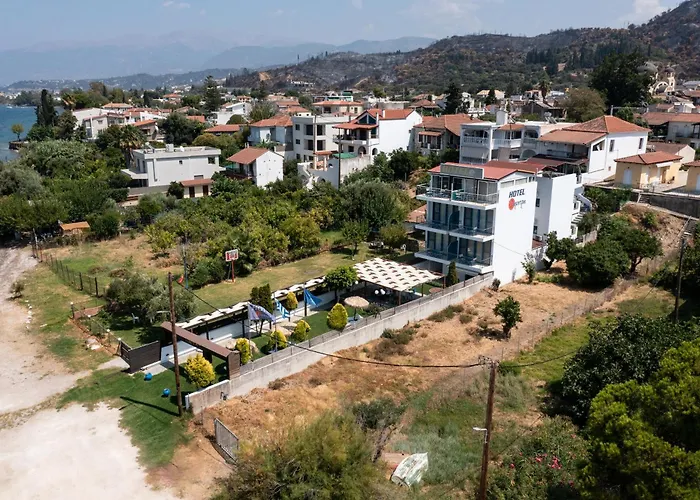 Dimitra Tsoukalaíika